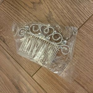 Bridal hair comb
